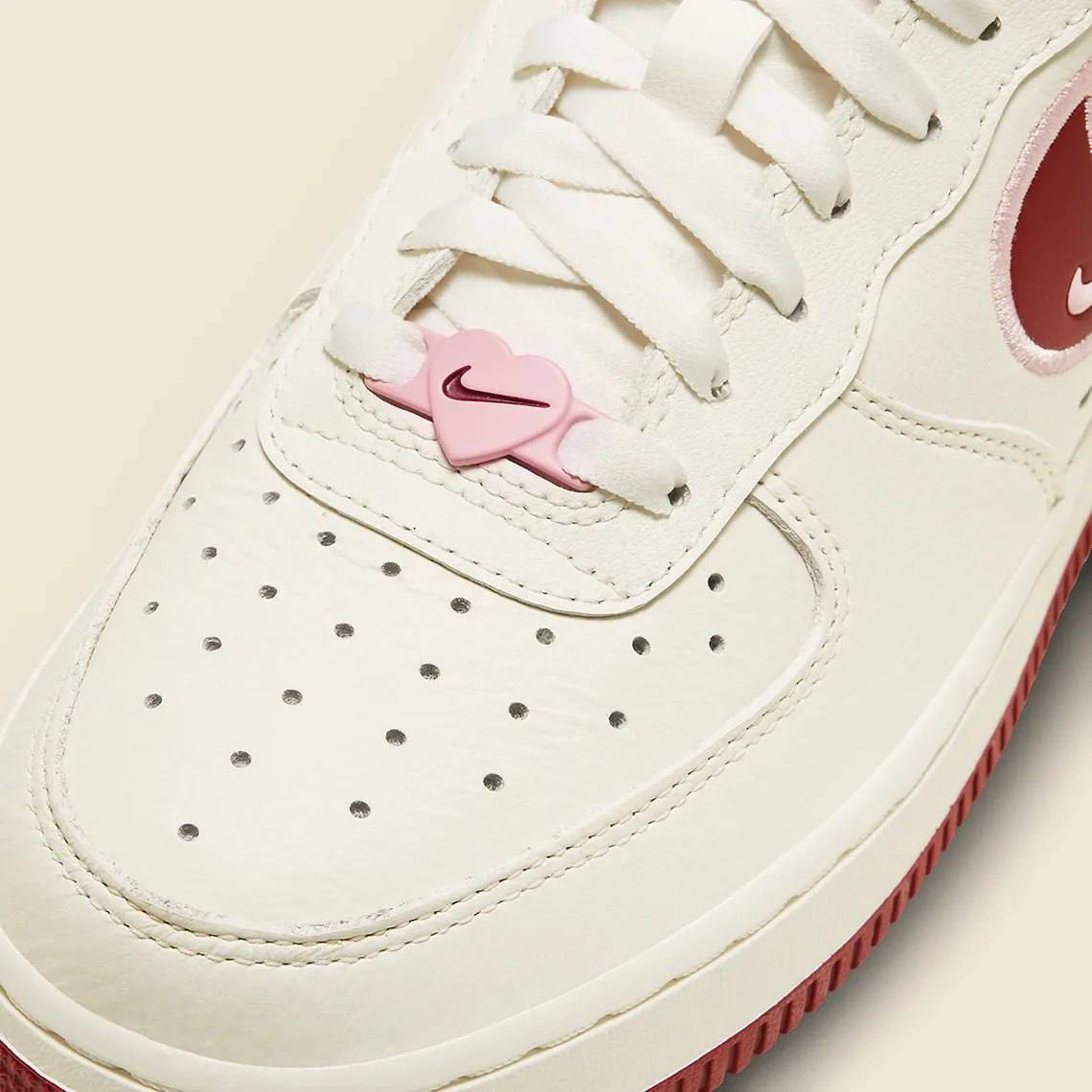 Nike Air Force 1 Low Valentines Day 2023  A107 Ürün ikincil görseli
