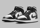 Nike Air Jordan 1 Mid Black White  A144 yorum görseli