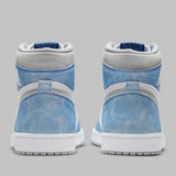 Nike Air Jordan 1 Retro High OG Hyper Royal  A151 yorum görseli