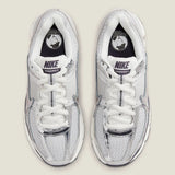 Nike Zoom Vomero 5 WMNS Chrome   A141 yorum görseli