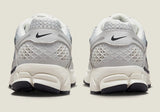 Nike Zoom Vomero 5 WMNS Chrome   A141 yorum görseli