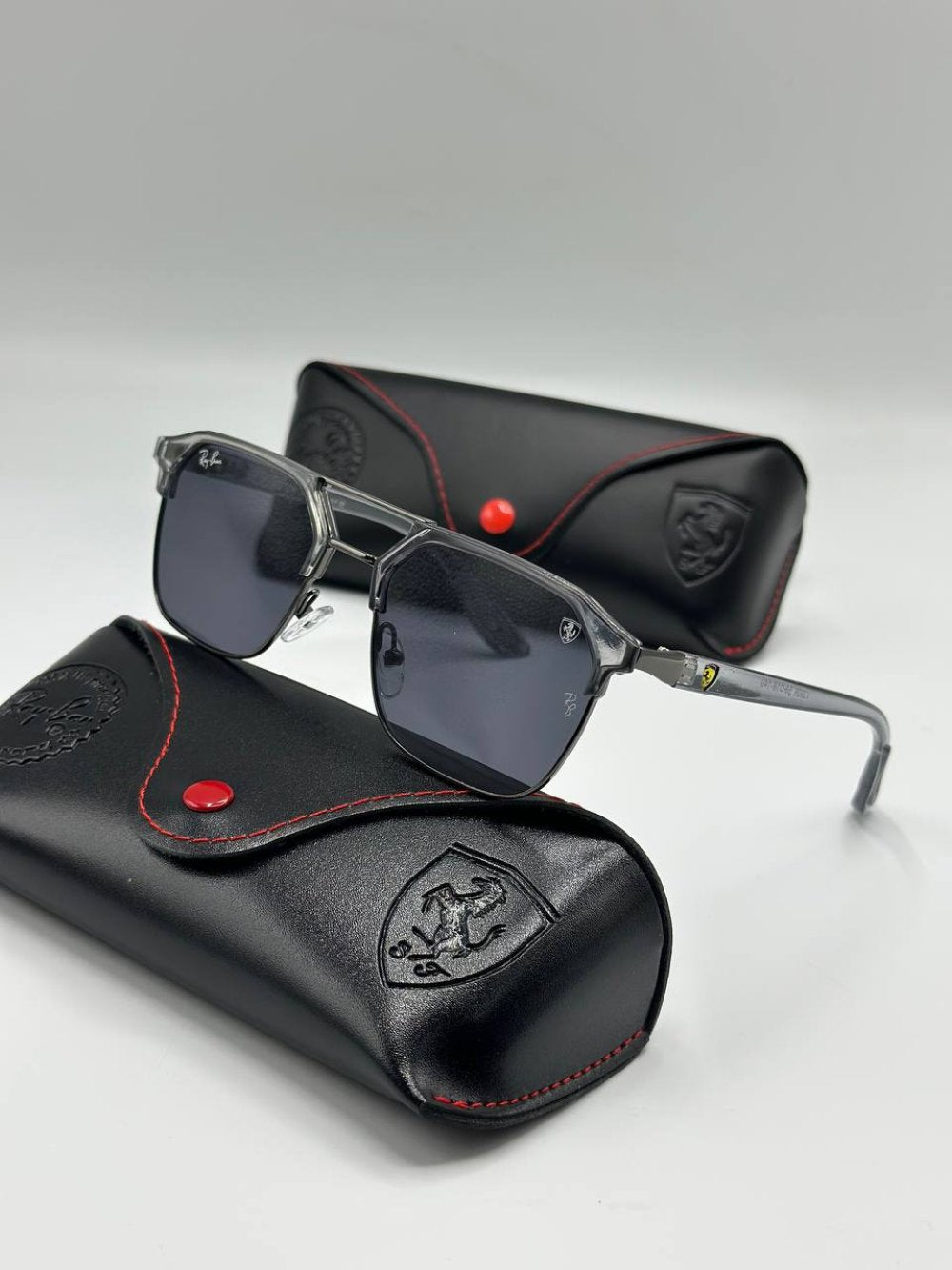 RayBan Scuderia Ferrari Gri Erkek Güneş Gözlüğü  G3072-VLL