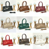 PRADA ANAMEL TRİANGLE LOGO TOTE BAG yorum görseli