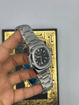 Patek Philippe Nautilus Gümüş Siyah Kadran Erkek Kol Saat S877 yorum görseli