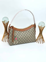 GUCCİ EMNLEM SHOULDER BAG NEW MODEL yorum görseli