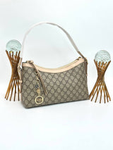 GUCCİ EMNLEM SHOULDER BAG NEW MODEL BEJ VLT402 yorum görseli